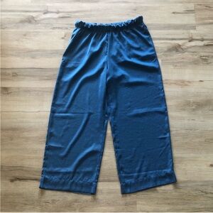 Banana Republic Silky Like Wide Leg Cropped Pants Ankle